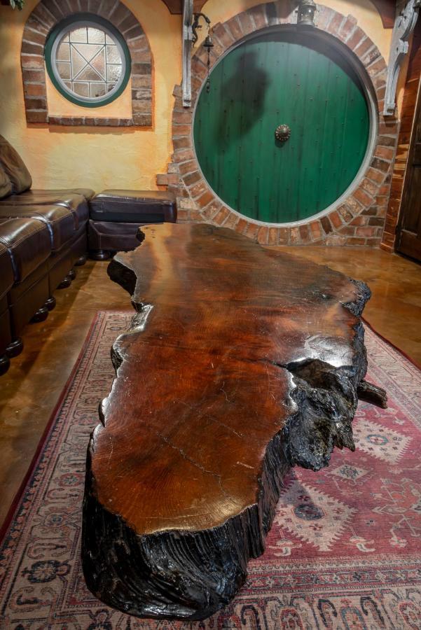 The Hobbit House, Fantasy Comes Home! Расселвілль Екстер'єр фото