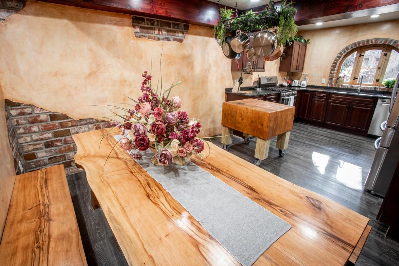 The Hobbit House, Fantasy Comes Home! Расселвілль Екстер'єр фото